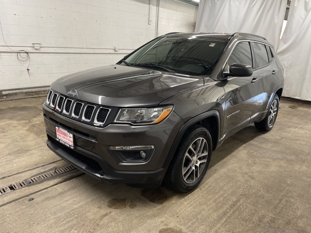 Used 2018 Jeep Compass Latitude with VIN 3C4NJDBB6JT135125 for sale in Chicago, IL