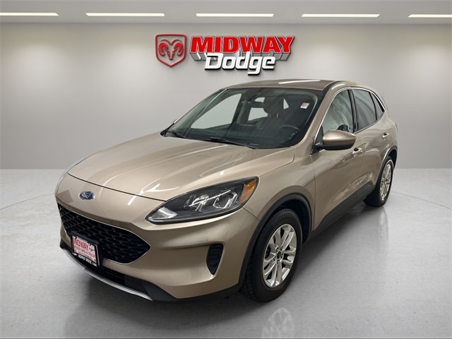 Used 2020 Ford Escape SE with VIN 1FMCU0G67LUB84129 for sale in Chicago, IL