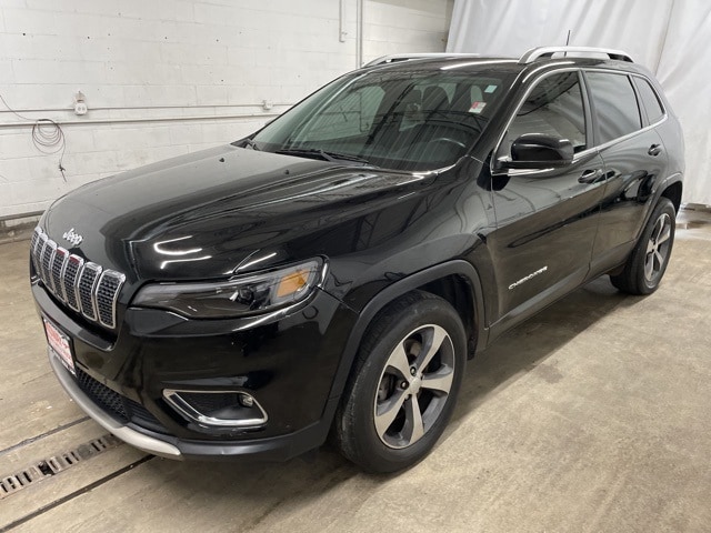 Used 2019 Jeep Cherokee Limited with VIN 1C4PJMDX7KD190899 for sale in Chicago, IL