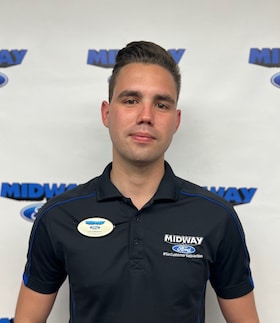 Staff member Luis Sardinas from ID_66ee6c6e15b4