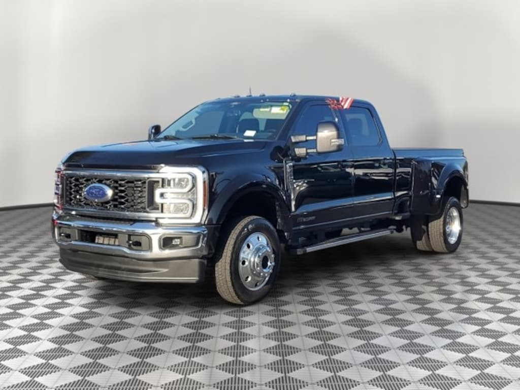 Certified 2024 Ford Superduty Incomplete Lariat DRW CREW CAB LONG BED TRUCK