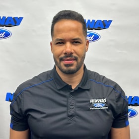 Staff member Hector Jimenez from ID_66ee6c6e15b4