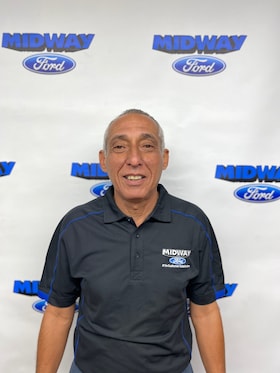 Staff member Vicente Reyes from ID_66ee6c6e15b4