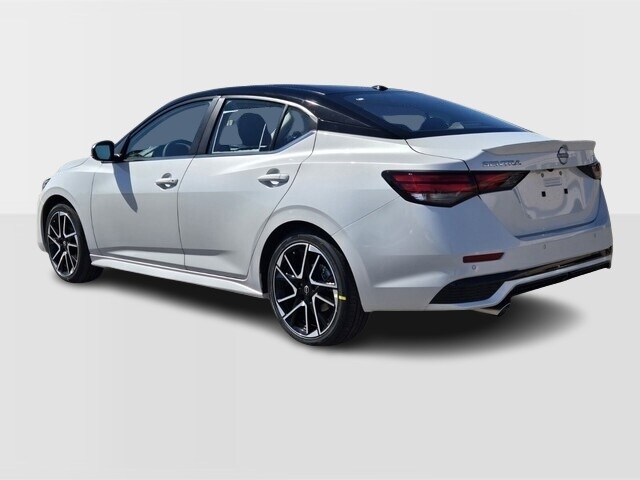 2025 Nissan Sentra SR photo 3