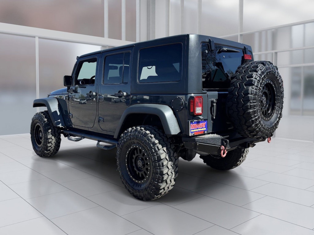 Used 2016 Jeep Wrangler Unlimited Rubicon SUV