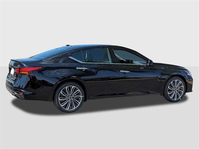 New 2025 Nissan Altima SL For Sale in Phoenix AZ SN301759