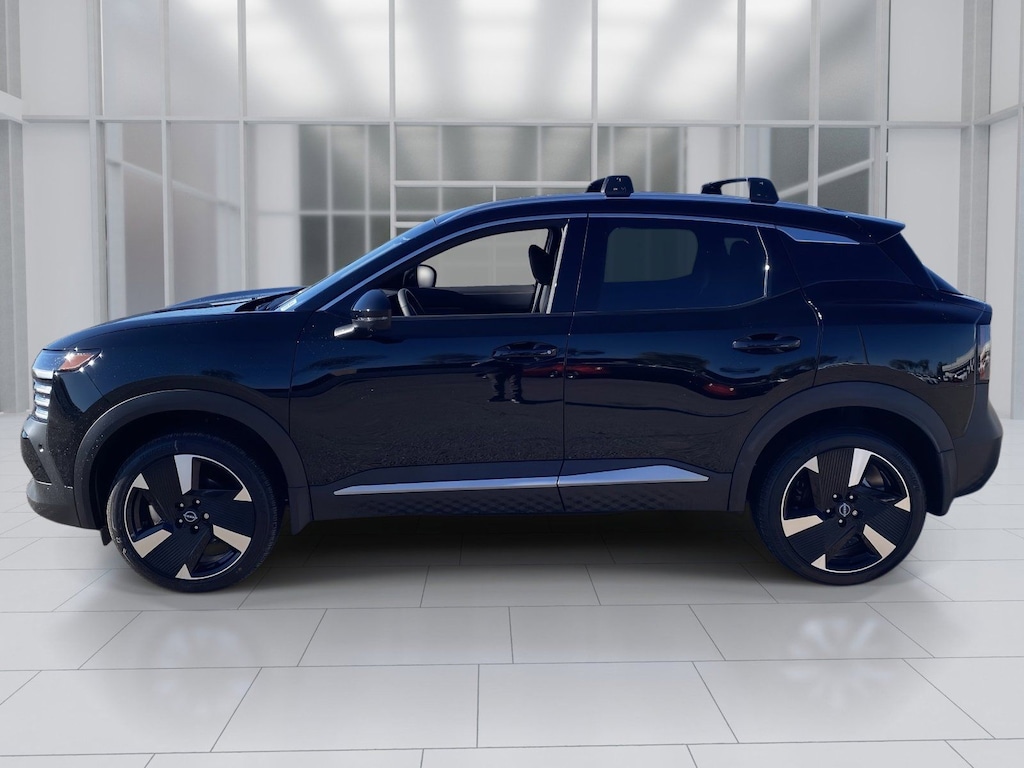New 2026 Nissan Kicks SR SUV