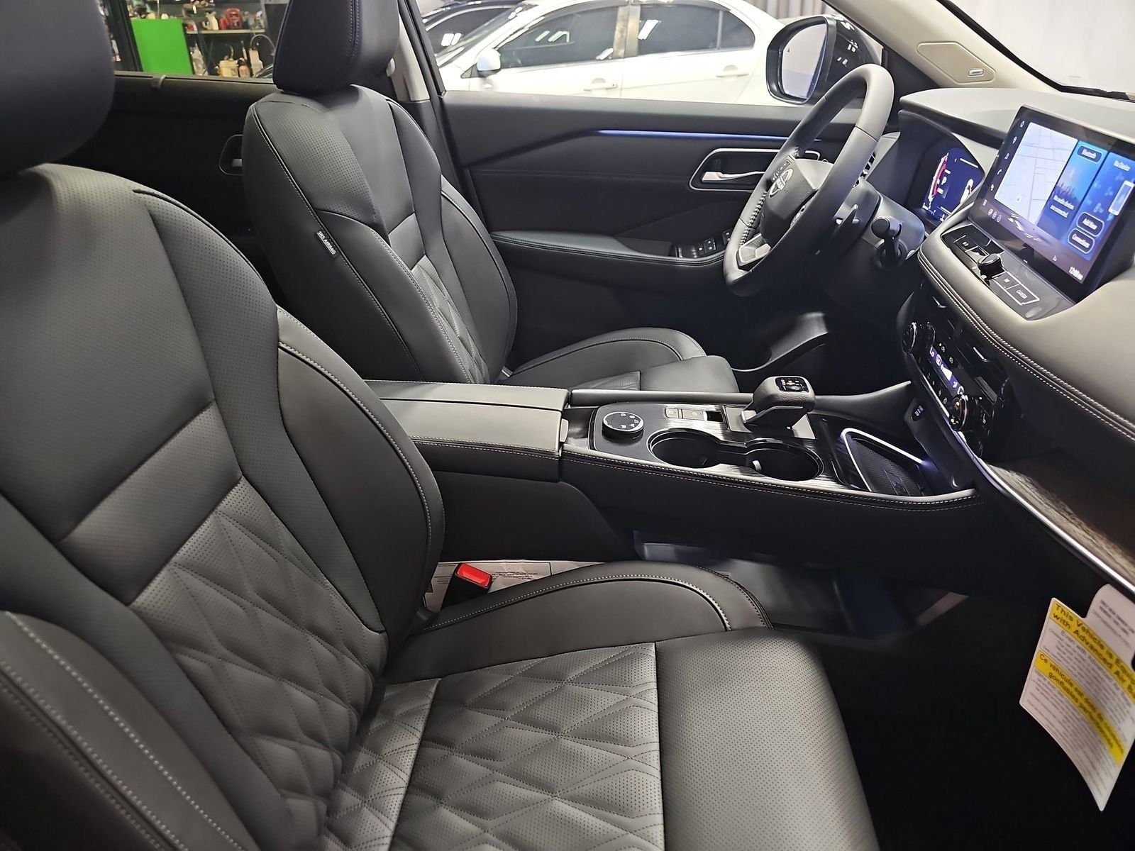 2026 Nissan Rogue Platinum - Photo 10