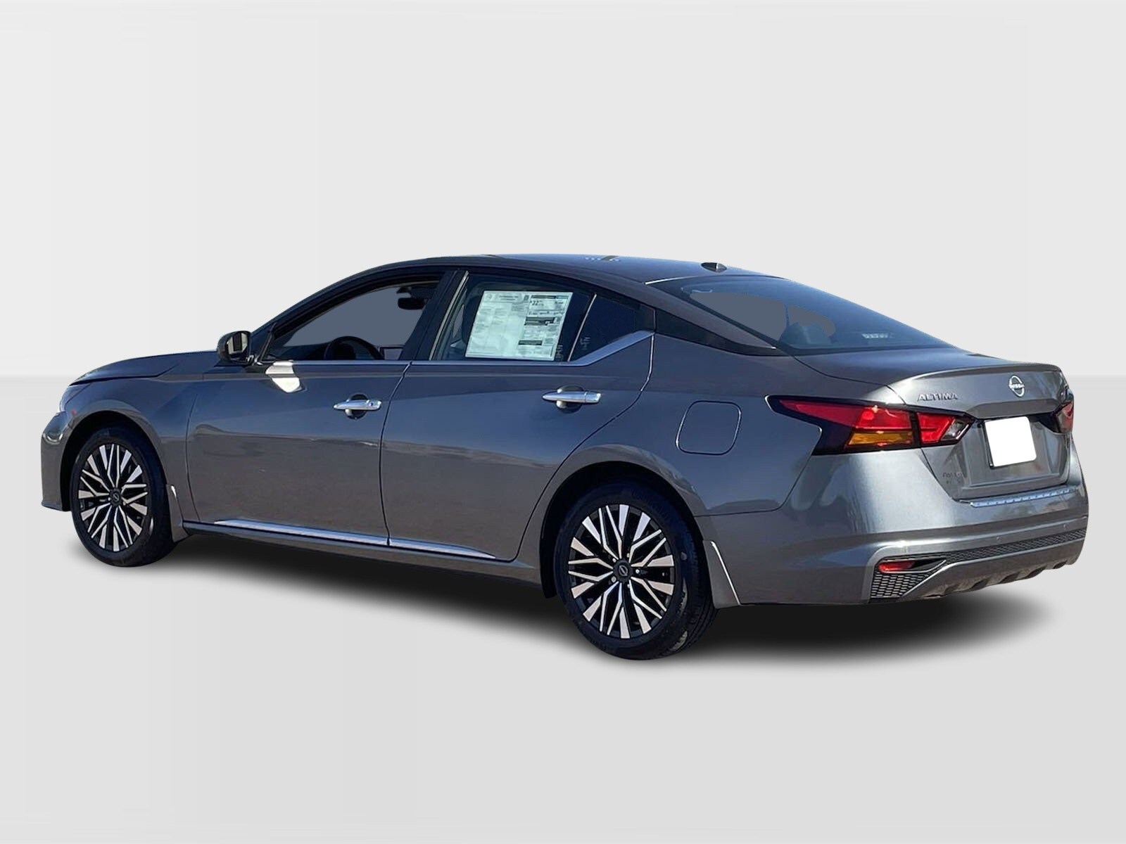 2025 Nissan Altima SV photo 3