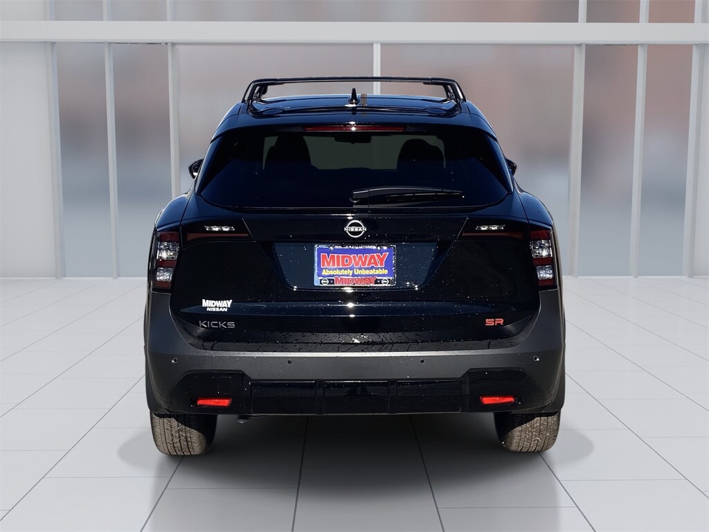 New 2026 Nissan Kicks SR SUV