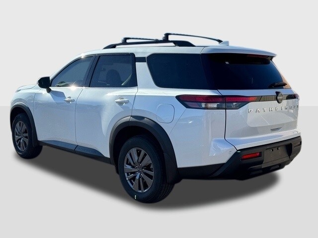 2025 Nissan Pathfinder SV photo 3