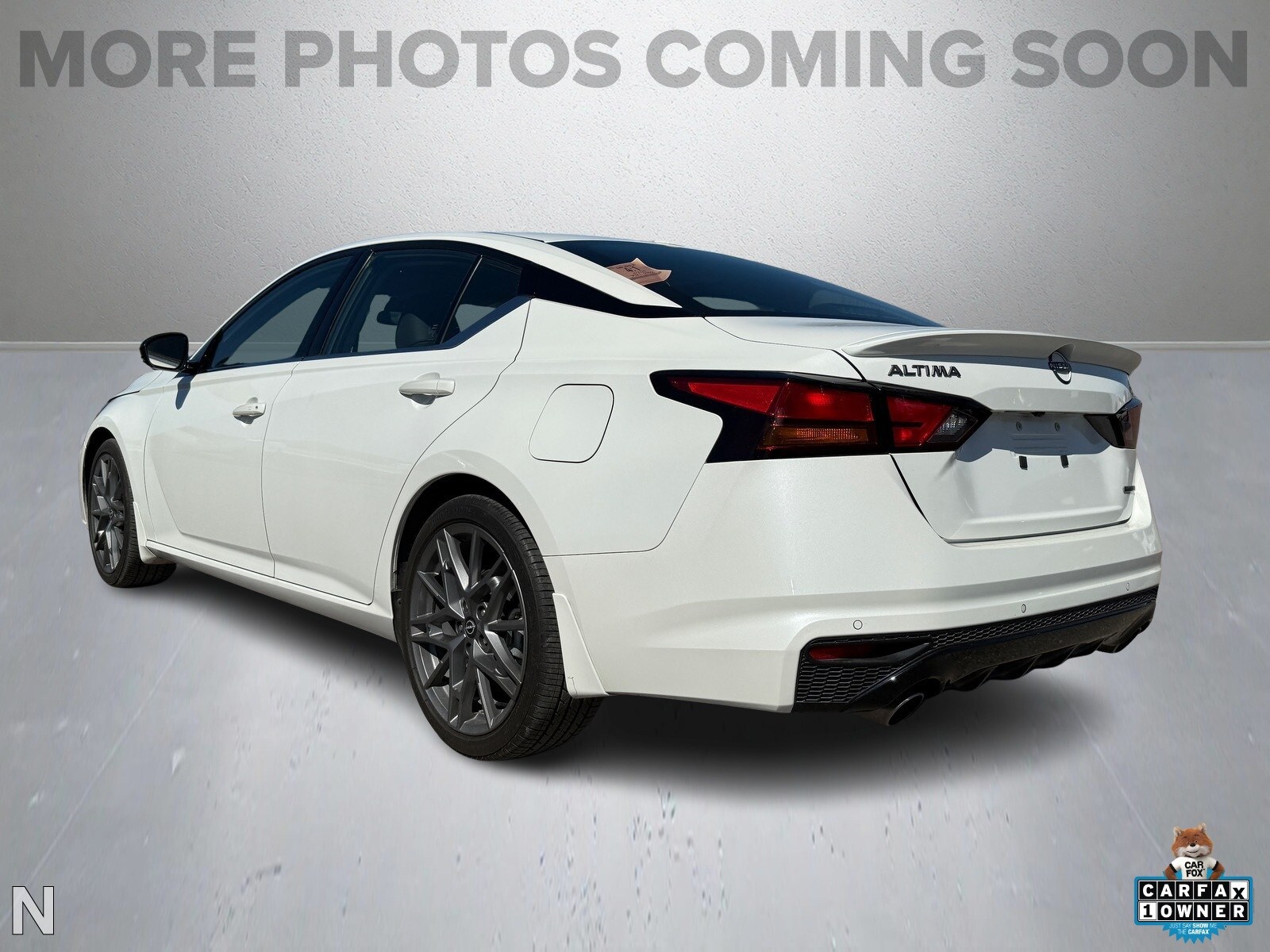 2024 Nissan Altima SR photo 2