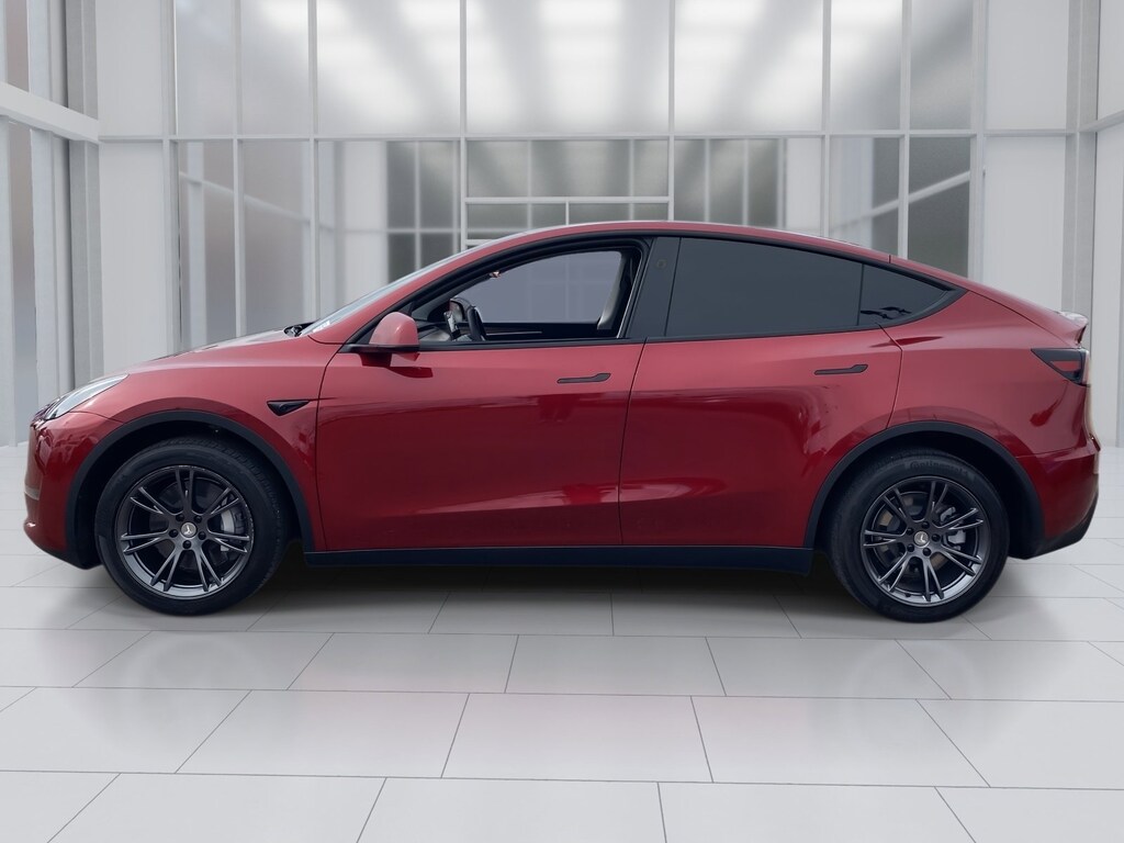 Used 2025 Tesla Model Y Long Range SUV