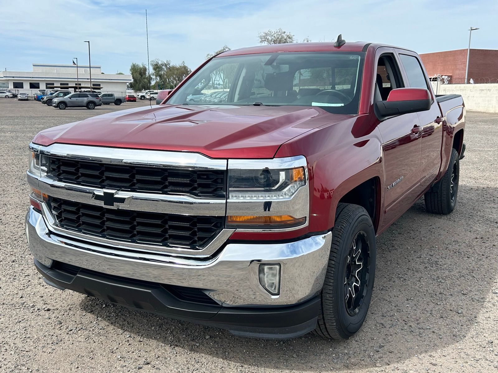 2018 Chevrolet Silverado 1500 LT Crew Cab Short Box's photo