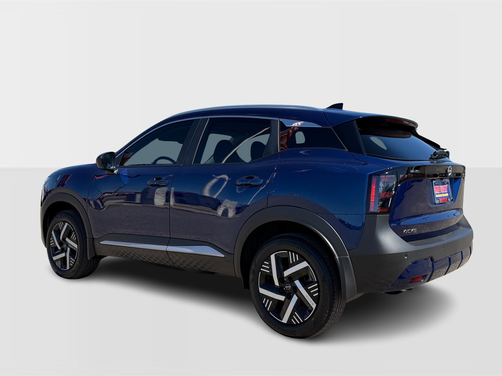2026 Nissan Kicks SV photo 3