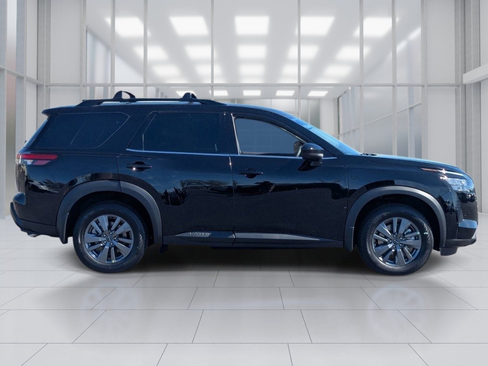 2026 Nissan Pathfinder SV - Photo 6