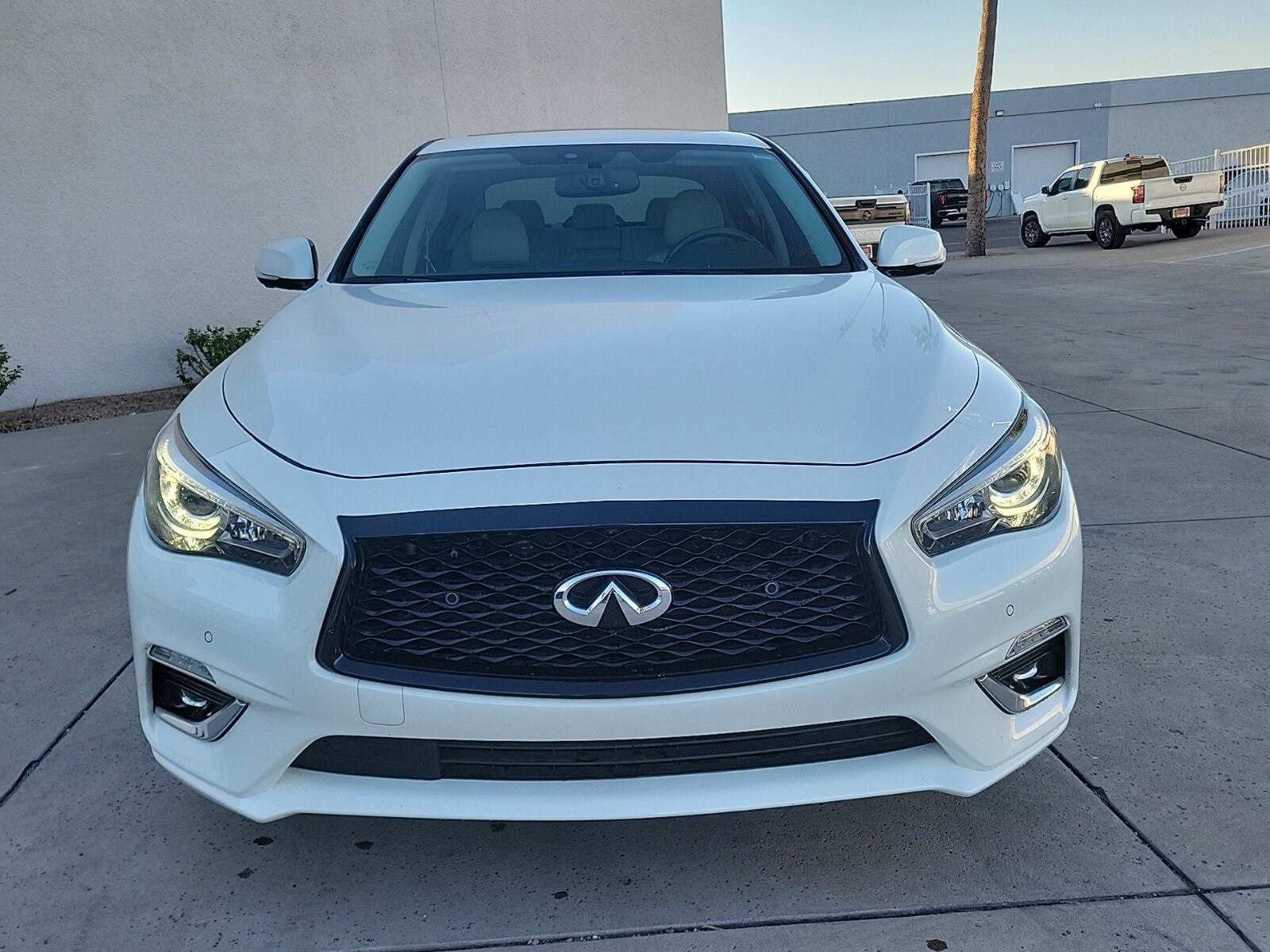 2023 Infiniti Q50 LUXE photo 2
