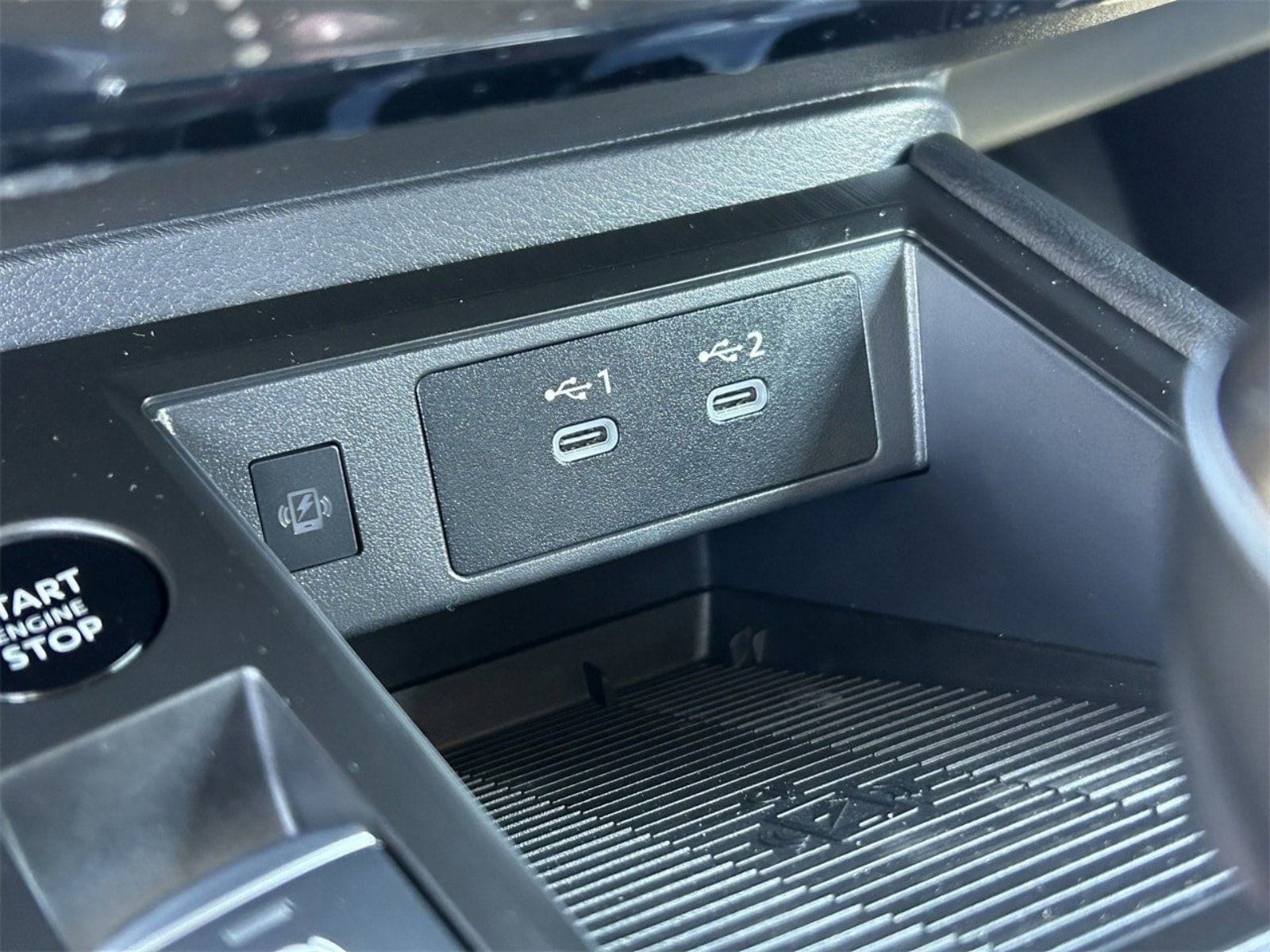 2025 Nissan Kicks SR - Photo 34