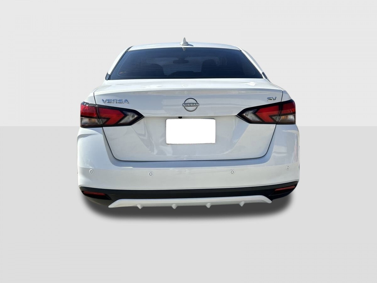 2025 Nissan Versa 1.6 SV photo 4