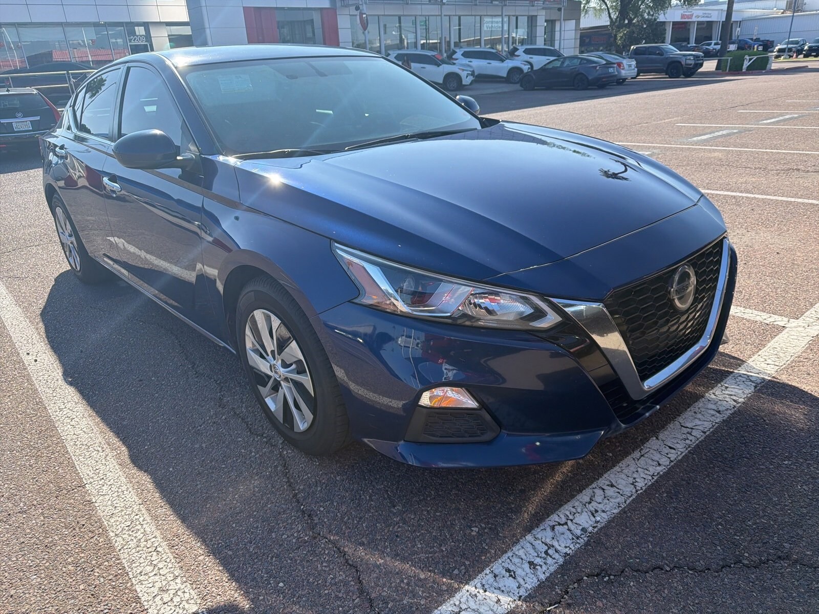 2020 Nissan Altima 2.5 S photo 2