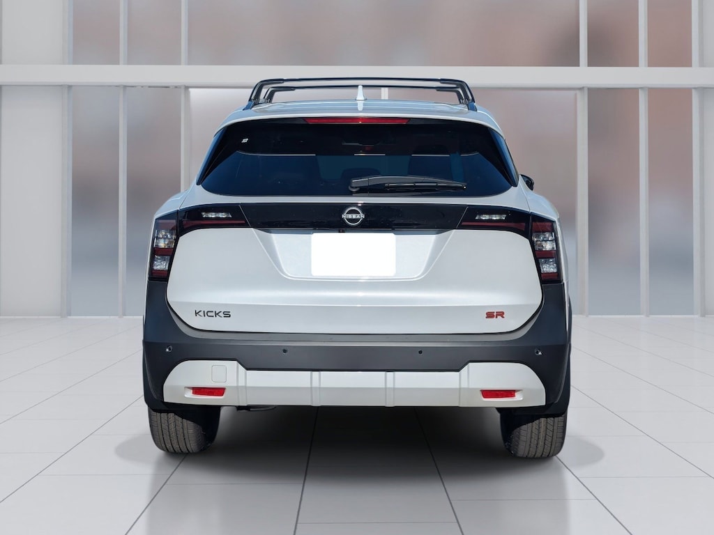 New 2025 Nissan Kicks SR SUV