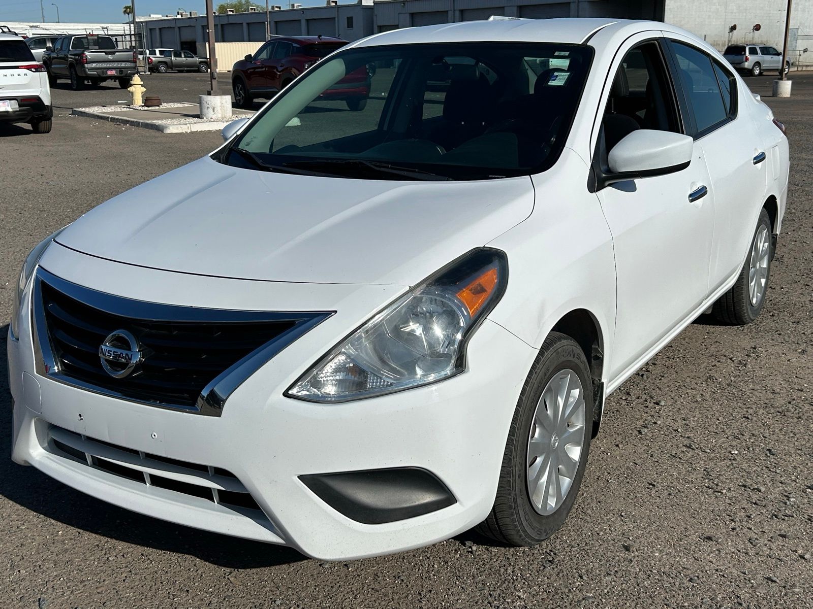 2016 Nissan Versa 1.6 SV CVT's photo