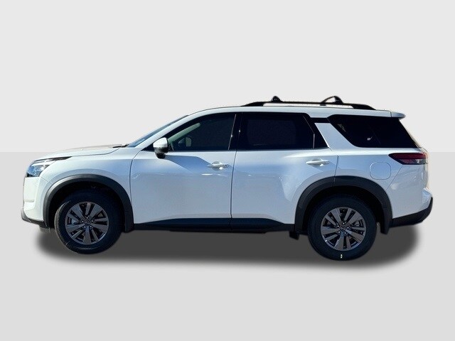 2025 Nissan Pathfinder SV photo 2