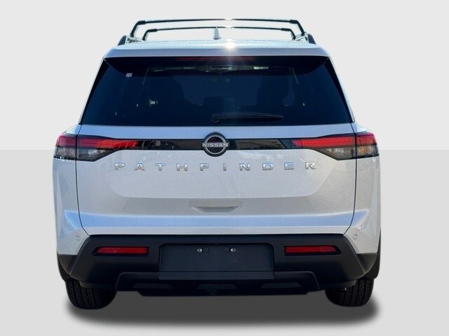 2025 Nissan Pathfinder SV photo 4