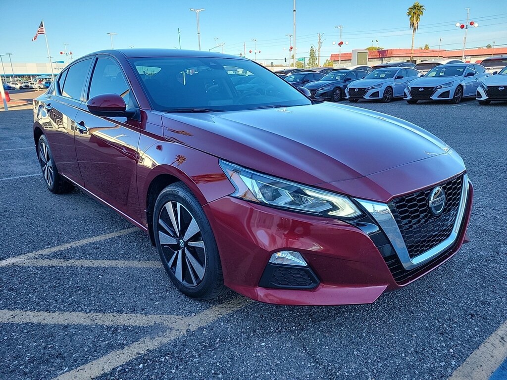Used 2022 Nissan Altima 2.5 SV Sedan