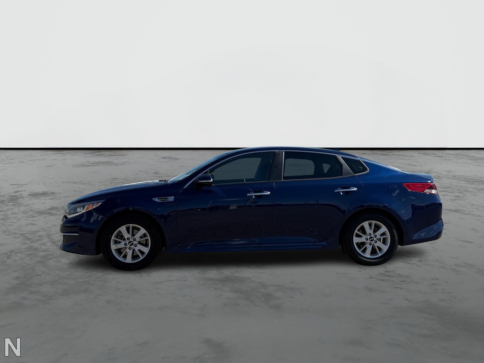 2018 Kia Optima LX photo 3