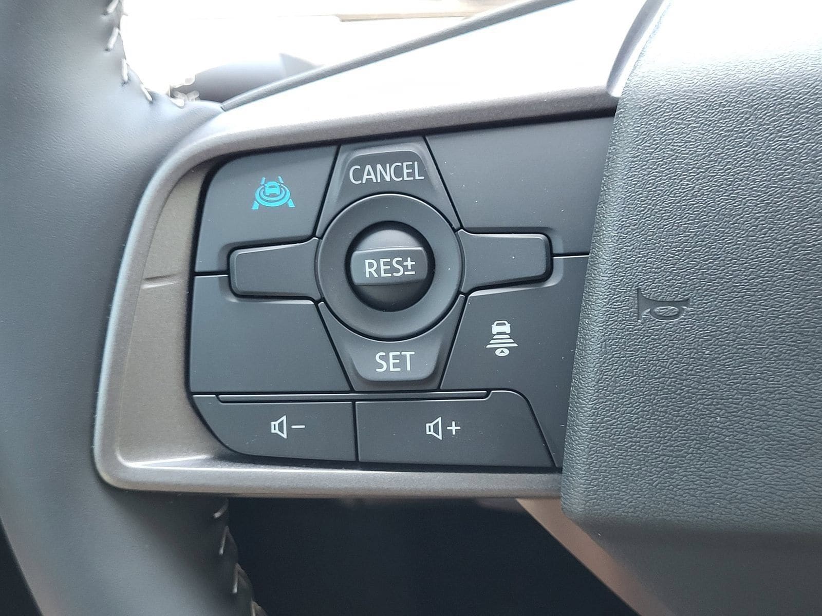 2026 Nissan Sentra SL - Photo 12
