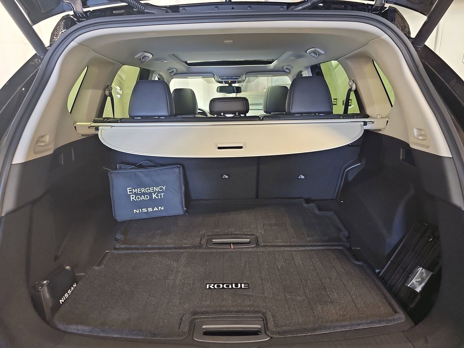 2026 Nissan Rogue Platinum - Photo 12