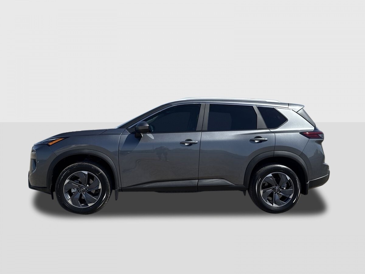 2026 Nissan Rogue SV photo 2