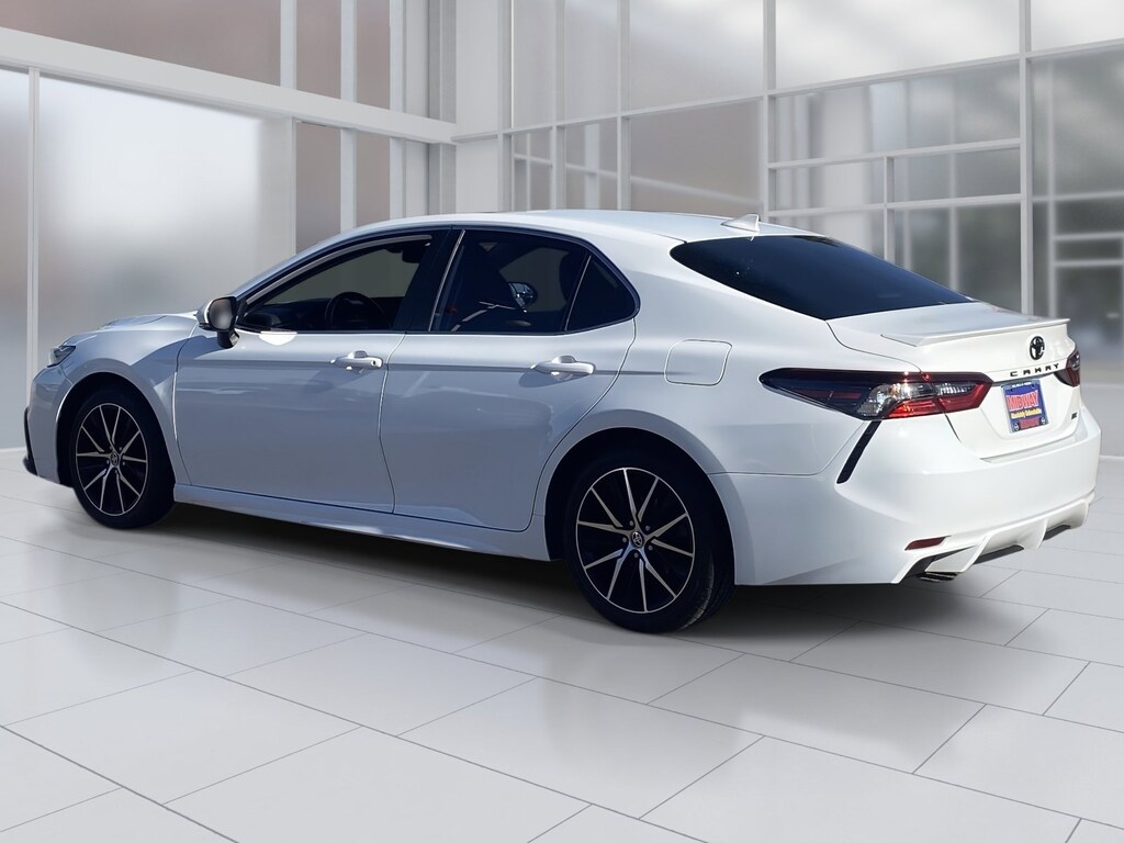 Used 2021 Toyota Camry SE Sedan