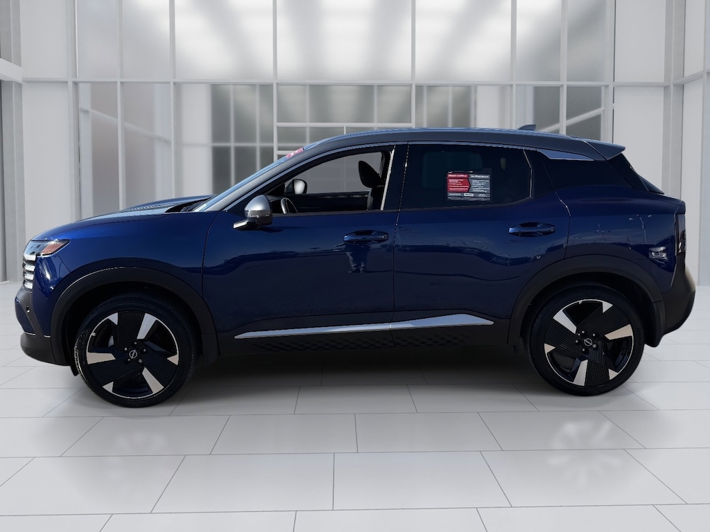 New 2025 Nissan Kicks SR SUV