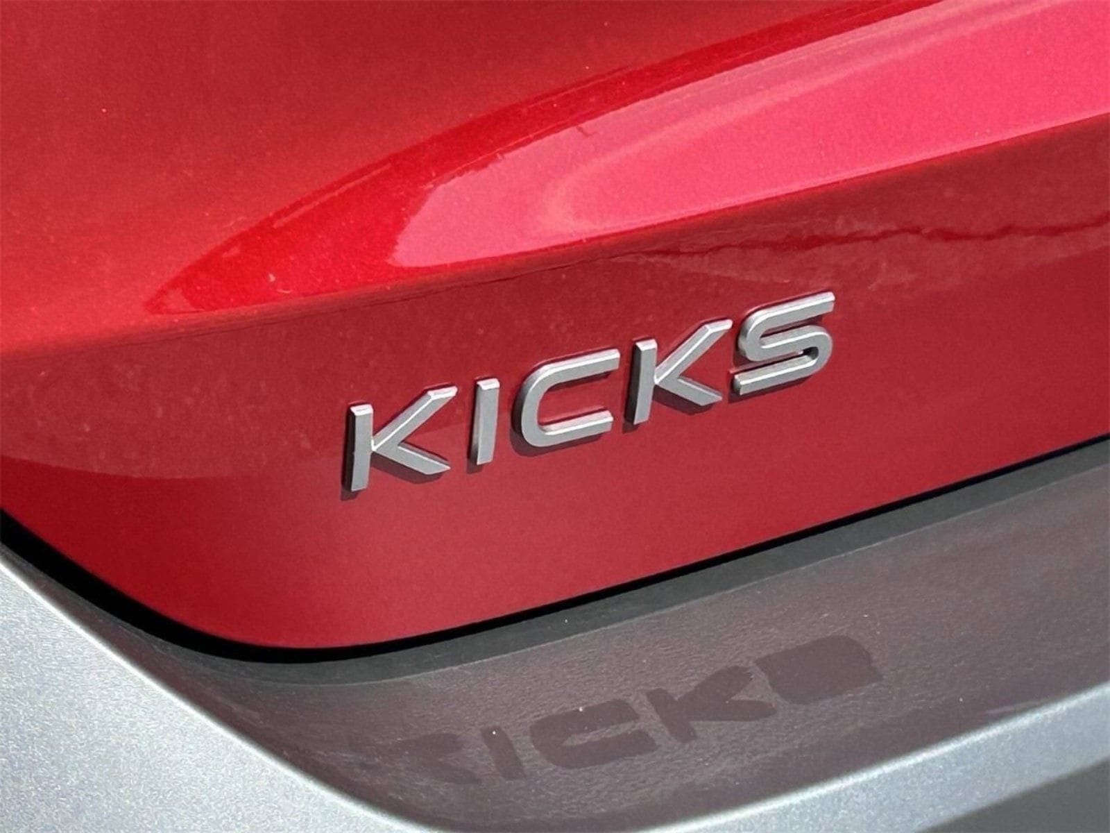 2026 Nissan KICKS SV - Photo 9