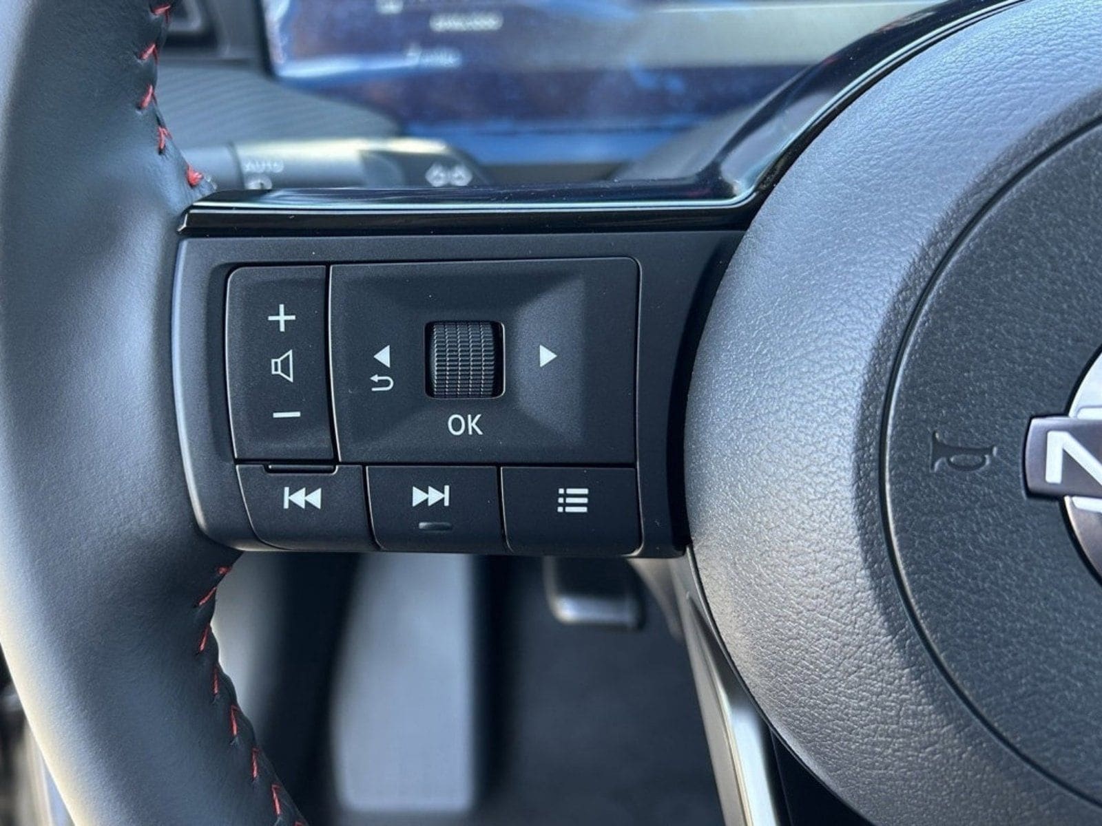 2025 Nissan Kicks SR - Photo 31