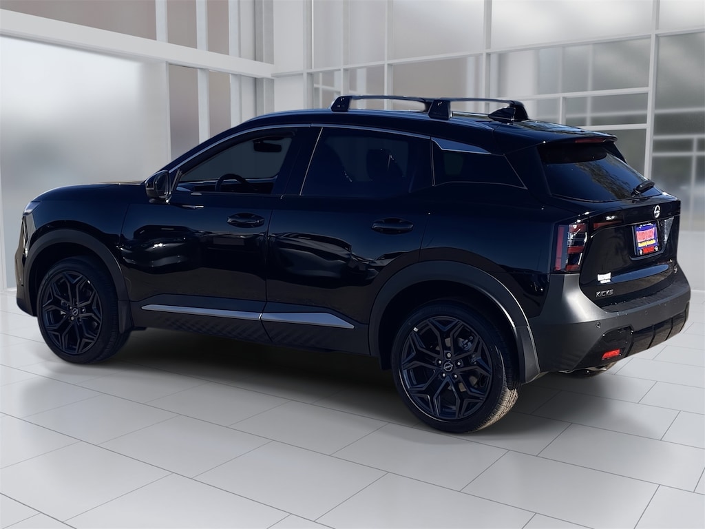 New 2026 Nissan Kicks SR SUV