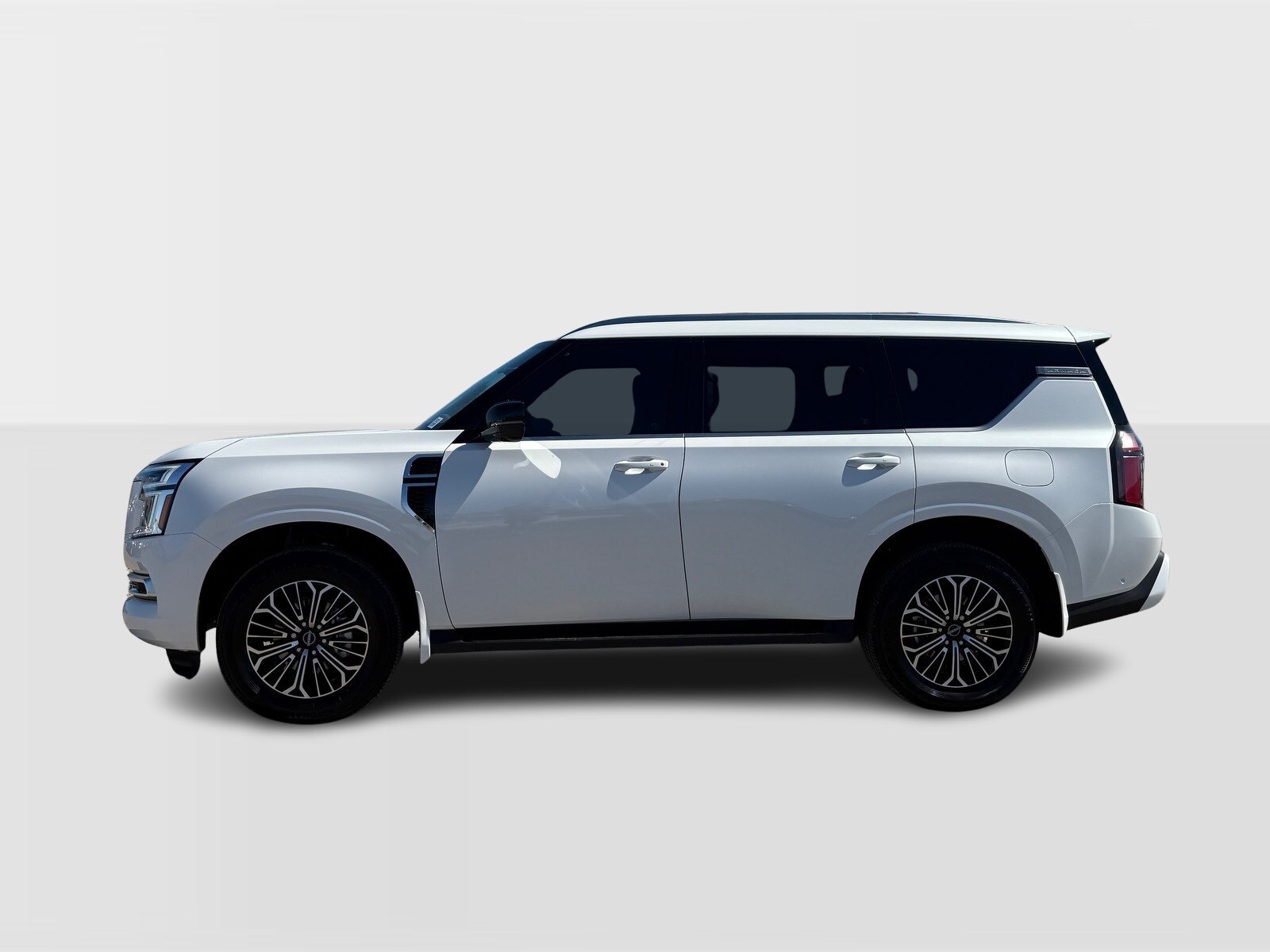 2026 Nissan Armada SL photo 2
