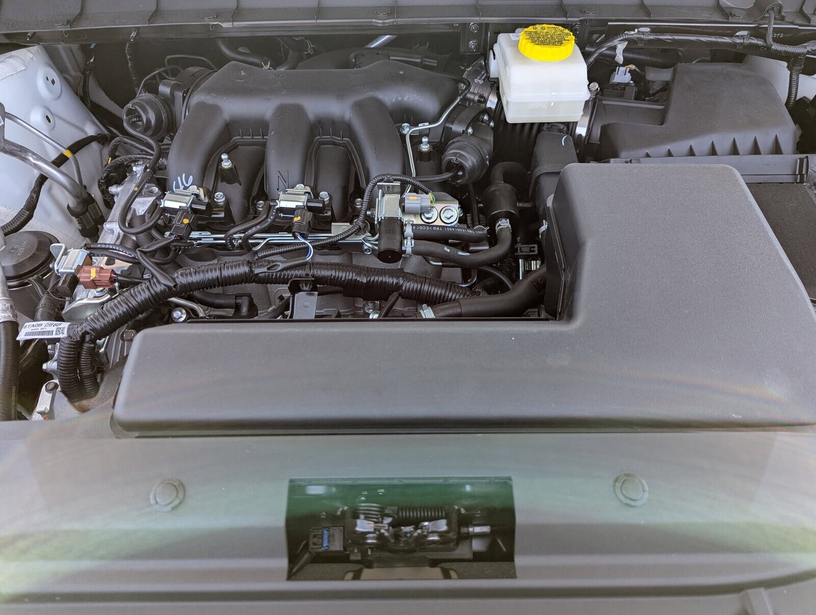 2025 Nissan Pathfinder SL photo 2