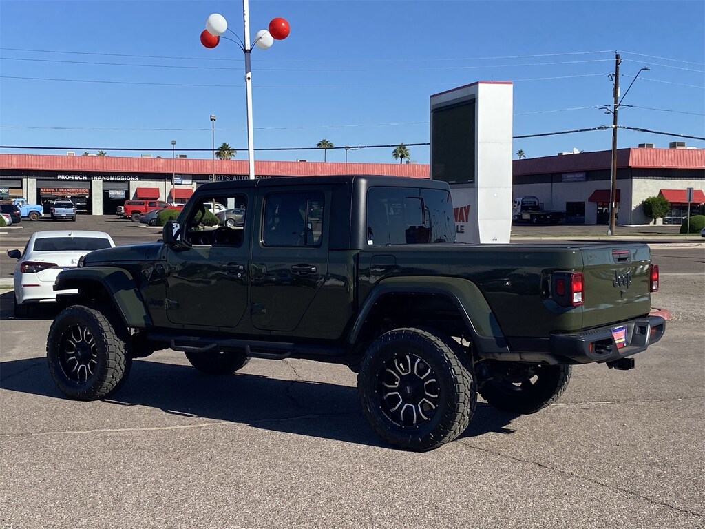 Used 2022 Jeep Gladiator Sport Truck