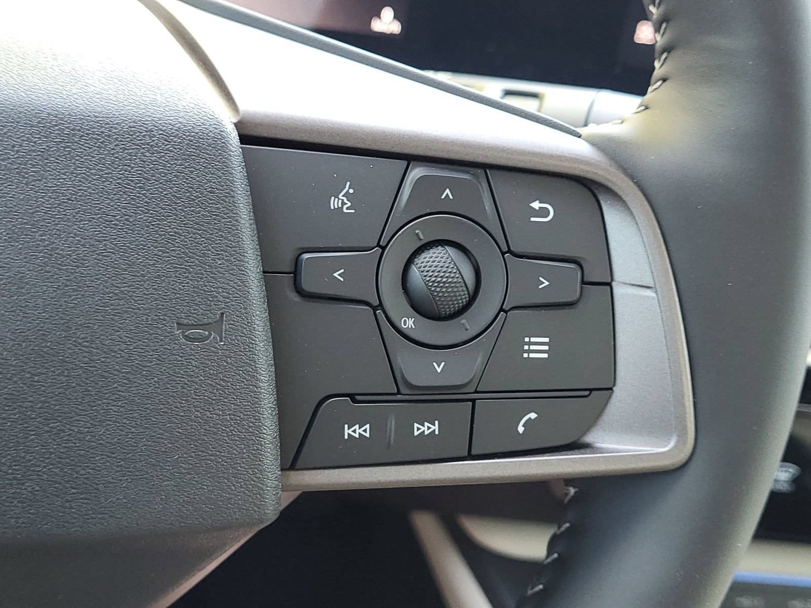 2026 Nissan Sentra SL - Photo 12
