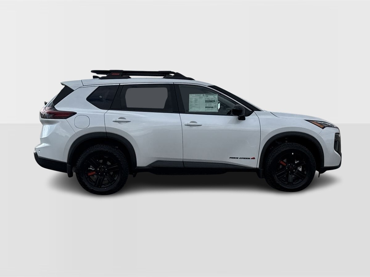 2026 Nissan Rogue SV photo 3