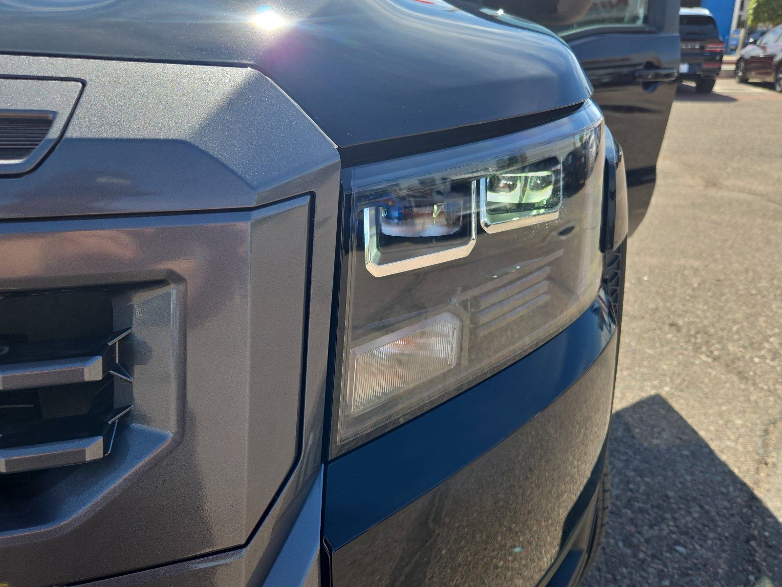 2026 Nissan Frontier SV - Photo 11