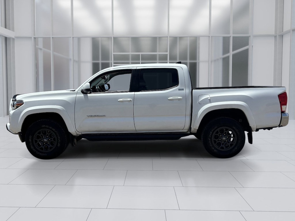 Used 2017 Toyota Tacoma SR5 Truck