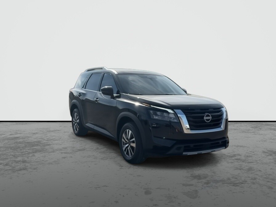 2025 Nissan Pathfinder SL photo 2