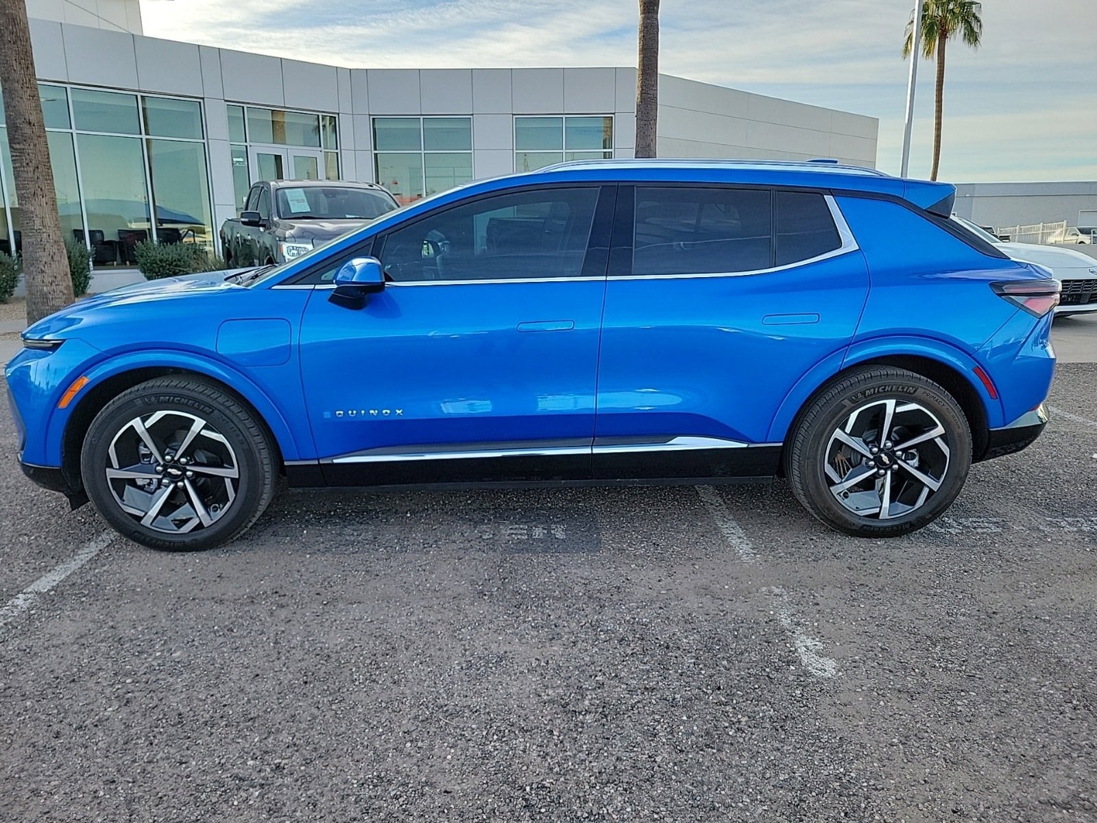 Used 2025 Chevrolet Equinox EV 1LT with VIN 3GN7DNRP7SS230654 for sale in Phoenix, AZ