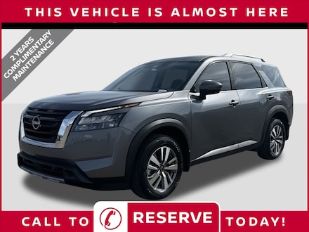 2025 Nissan Pathfinder SL SUV