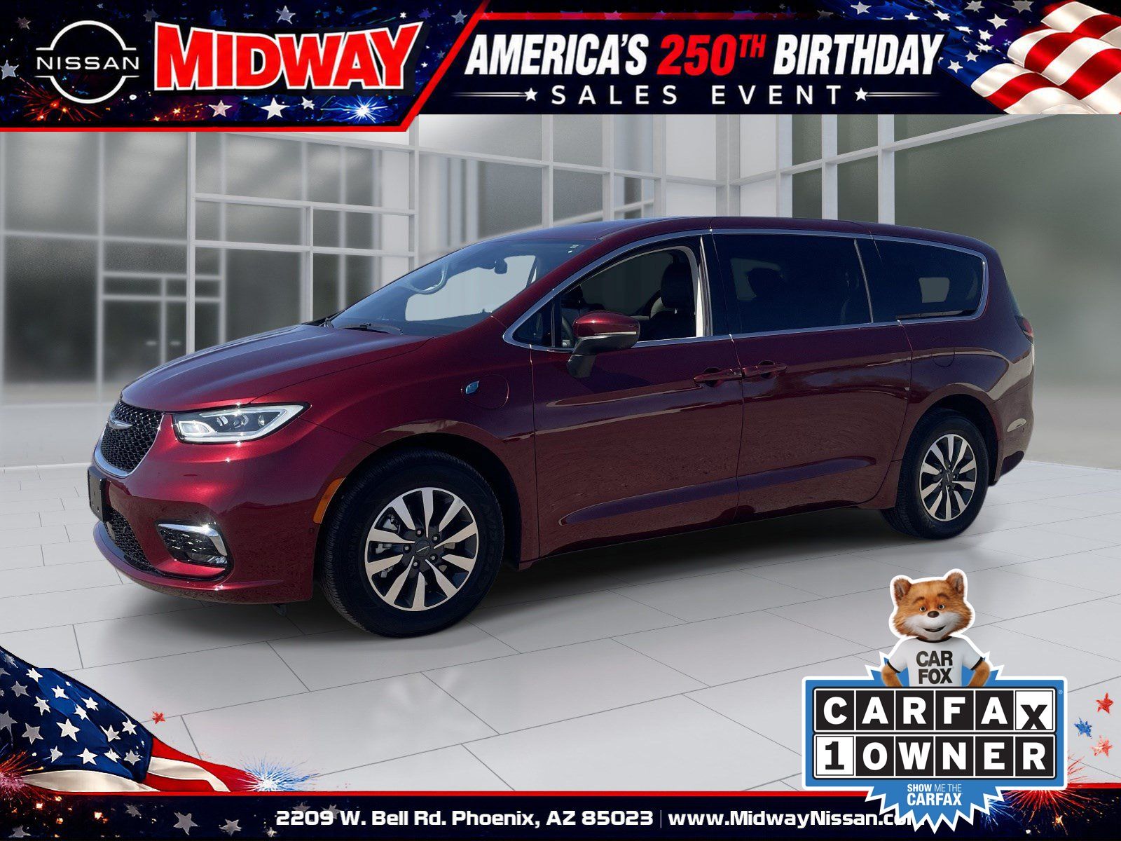 2023 Chrysler Pacifica Hybrid Touring L Hybrid's photo