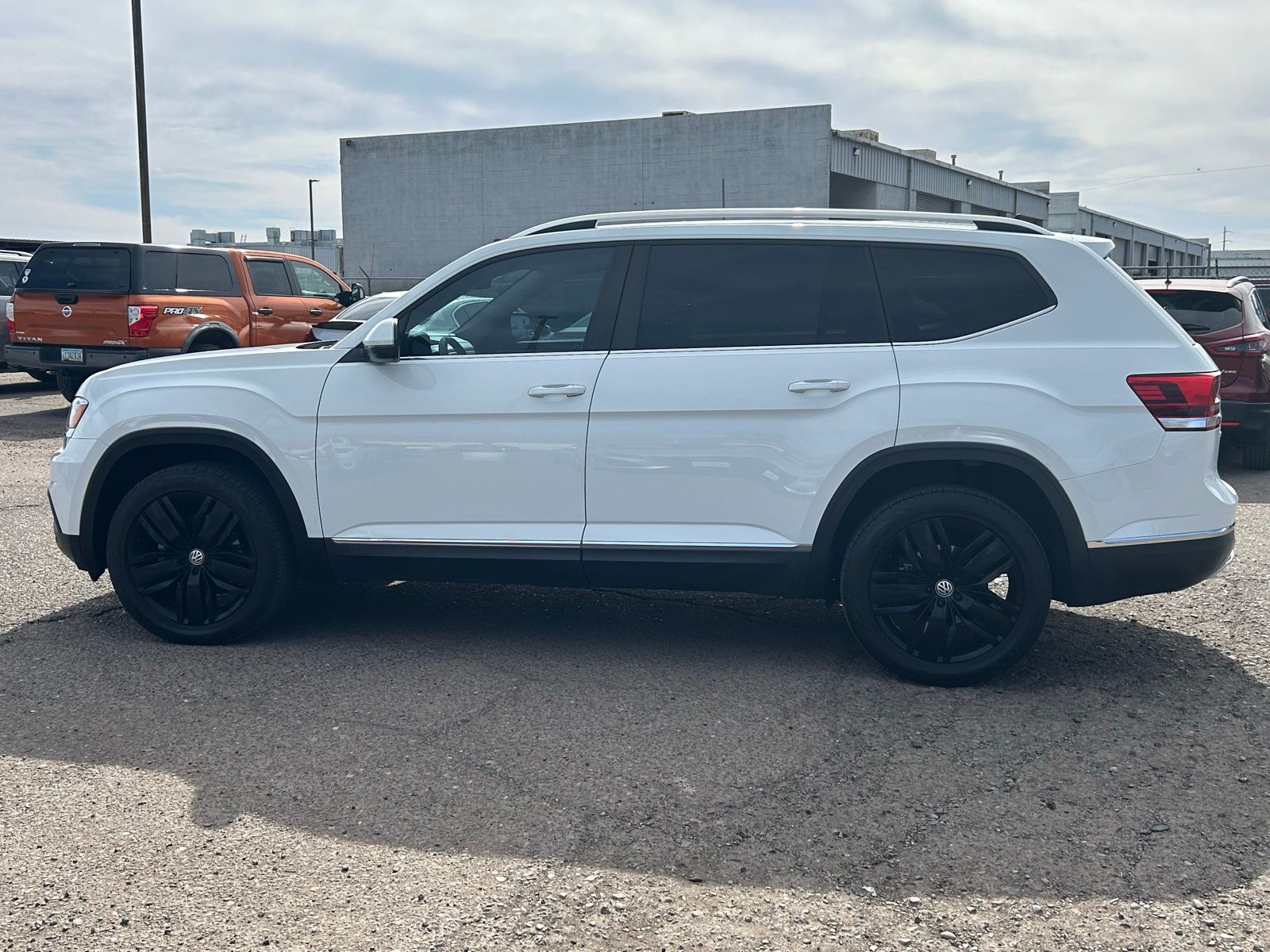 View vehicle photo 6